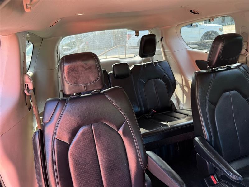 Chrysler Pacifica Touring-L 2021