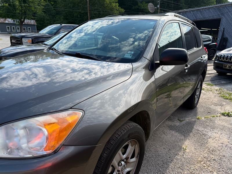 Toyota RAV4  2011