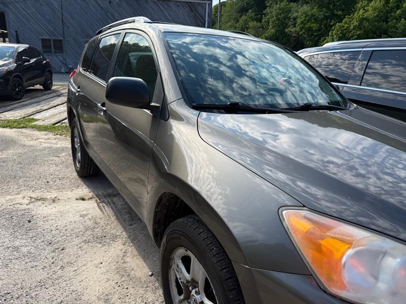 Toyota RAV4  2011