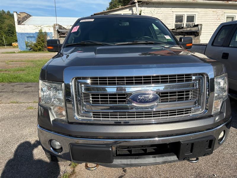 Ford F-150 XL SuperCab 8-ft. Bed 4WD 2013