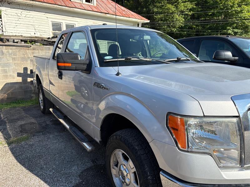 Ford F-150 XL SuperCab 8-ft. Bed 4WD 2014