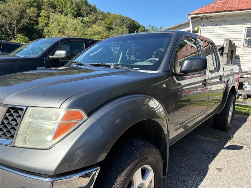 Nissan Frontier LE Crew Cab 4WD 2006