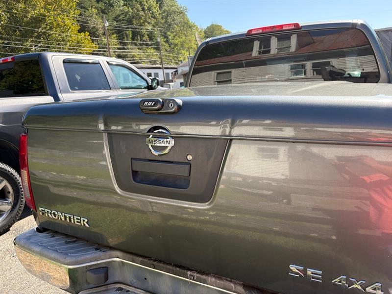 Nissan Frontier LE Crew Cab 4WD 2006