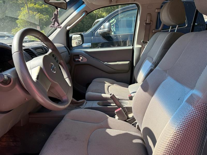 Nissan Frontier LE Crew Cab 4WD 2006