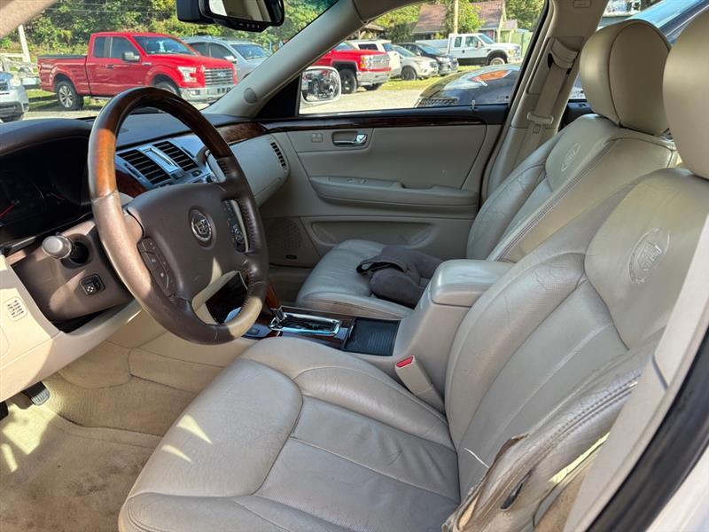 Cadillac DTS Premium w/ Navi 2011