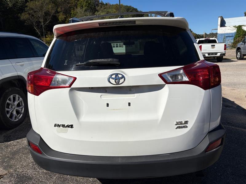 Toyota RAV4 XLE AWD 2014