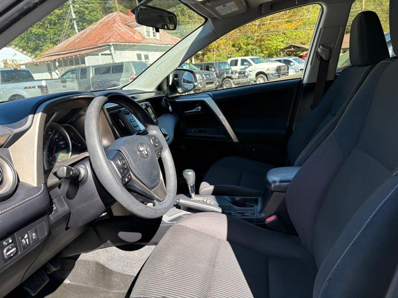 Toyota RAV4 XLE AWD 2014