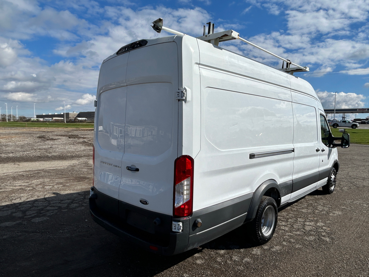 Ford Transit Van T-350 HD 148" EL Hi Rf 9950 GVWR Sliding RH Dr DRW 2018 Ford Transit Van T-350 HD 148" EL Hi Rf 9950 GVWR Sliding RH Dr DRW 2018