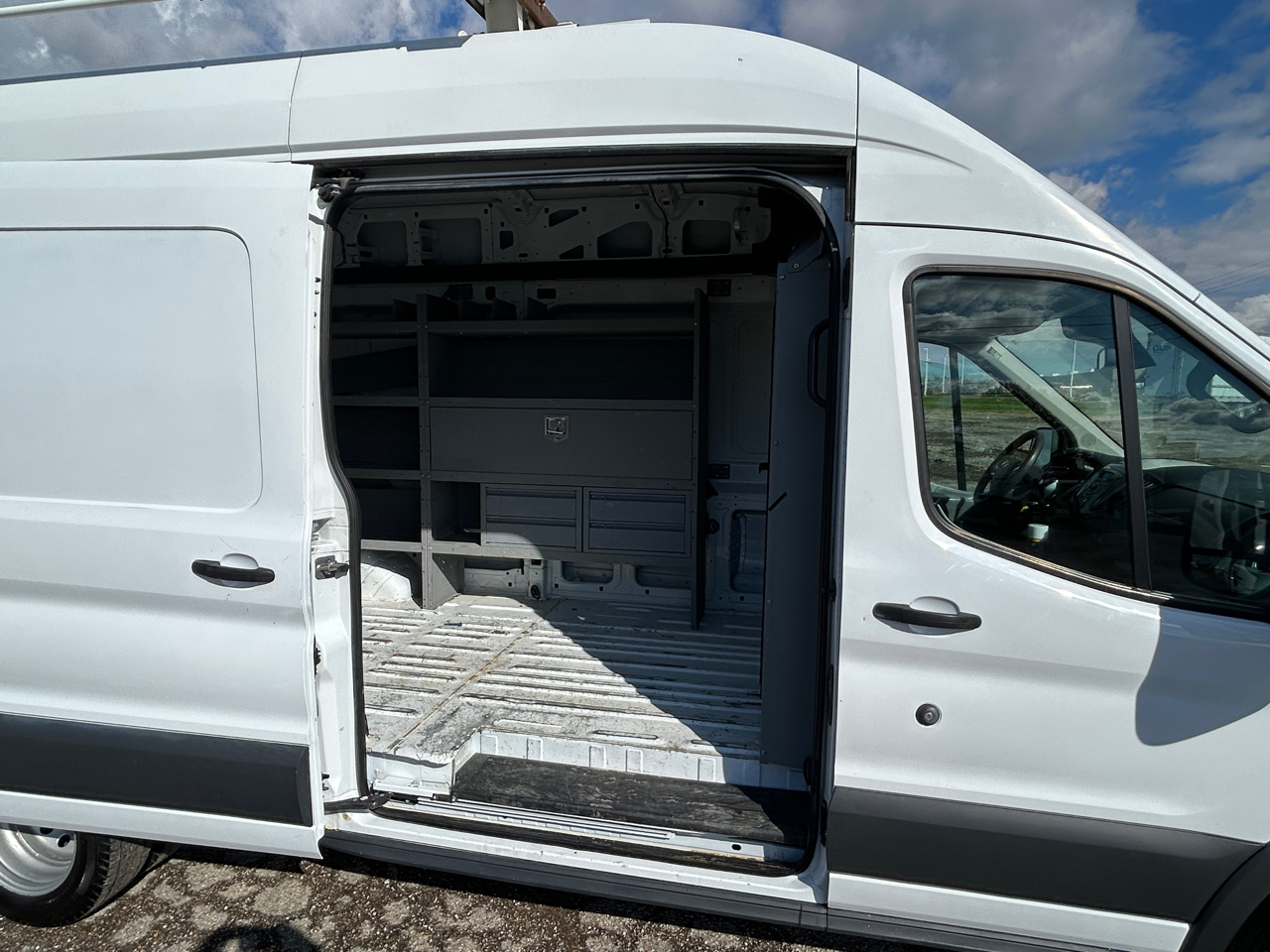 Ford Transit Van T-350 HD 148" EL Hi Rf 9950 GVWR Sliding RH Dr DRW 2018 Ford Transit Van T-350 HD 148" EL Hi Rf 9950 GVWR Sliding RH Dr DRW 2018