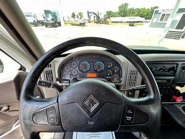 International 4300  2010