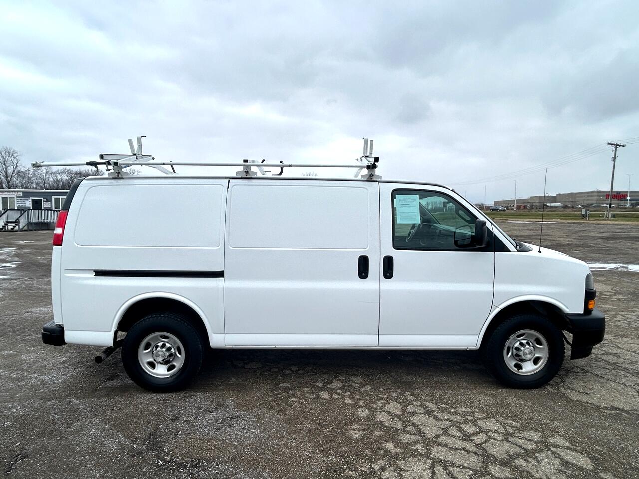 Chevrolet Express Cargo Van RWD 2500 135" 2019