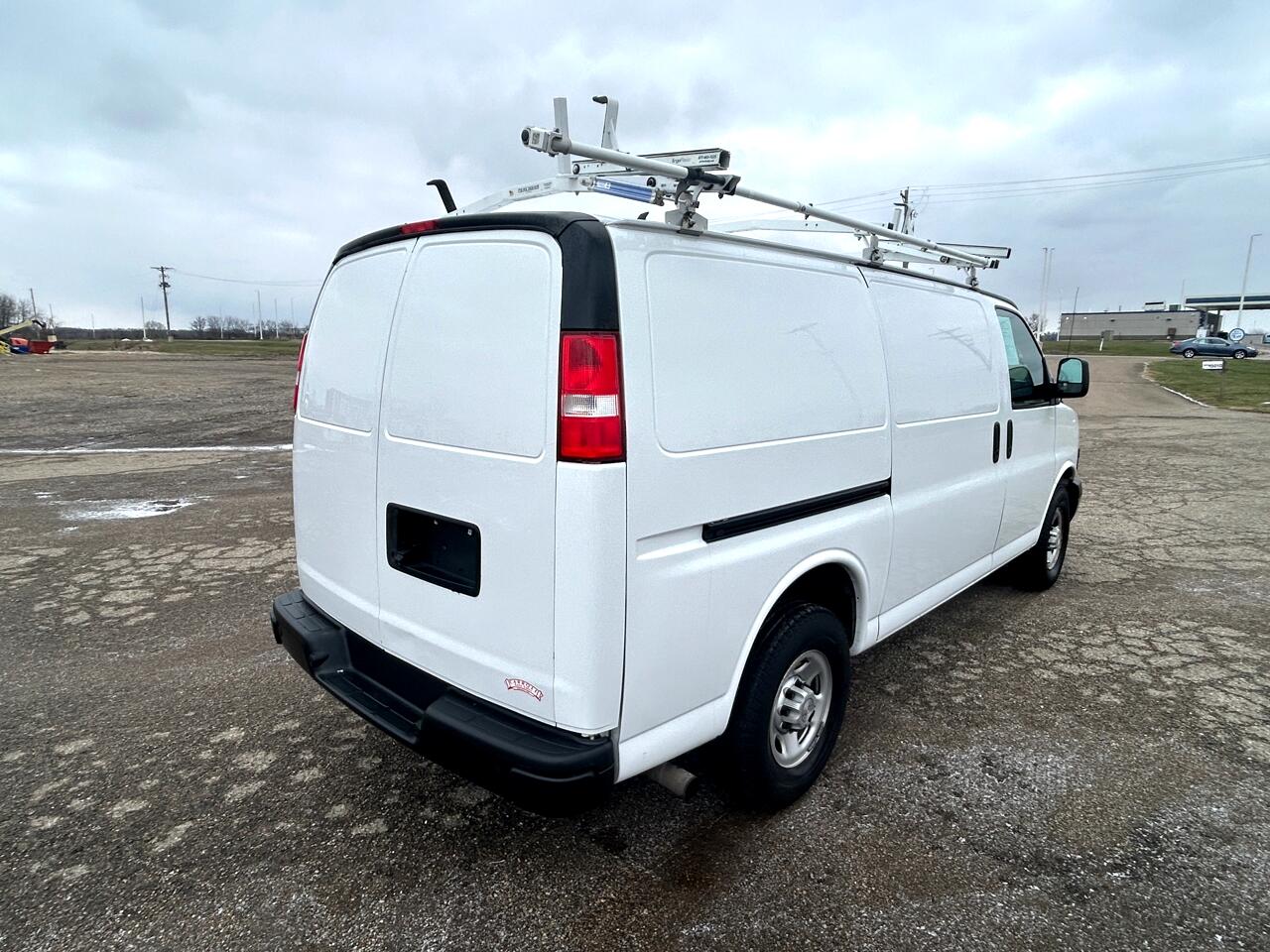Chevrolet Express Cargo Van RWD 2500 135" 2019