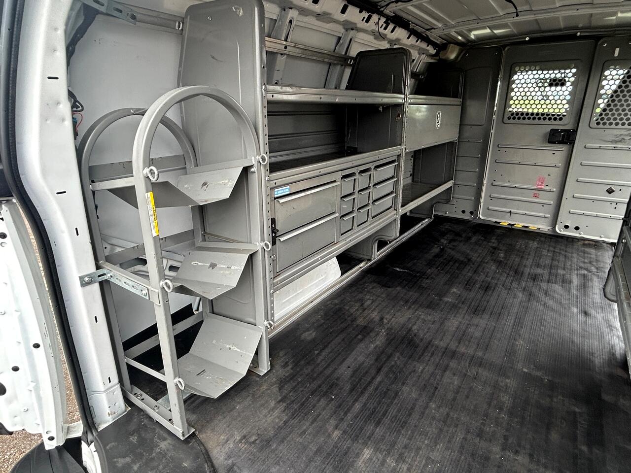 Chevrolet Express Cargo Van RWD 2500 135" 2019