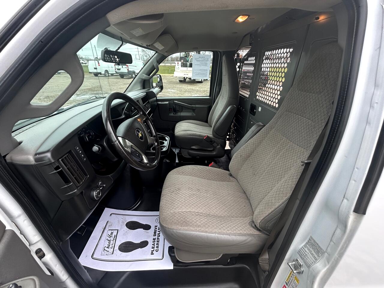 Chevrolet Express Cargo Van RWD 2500 135" 2019