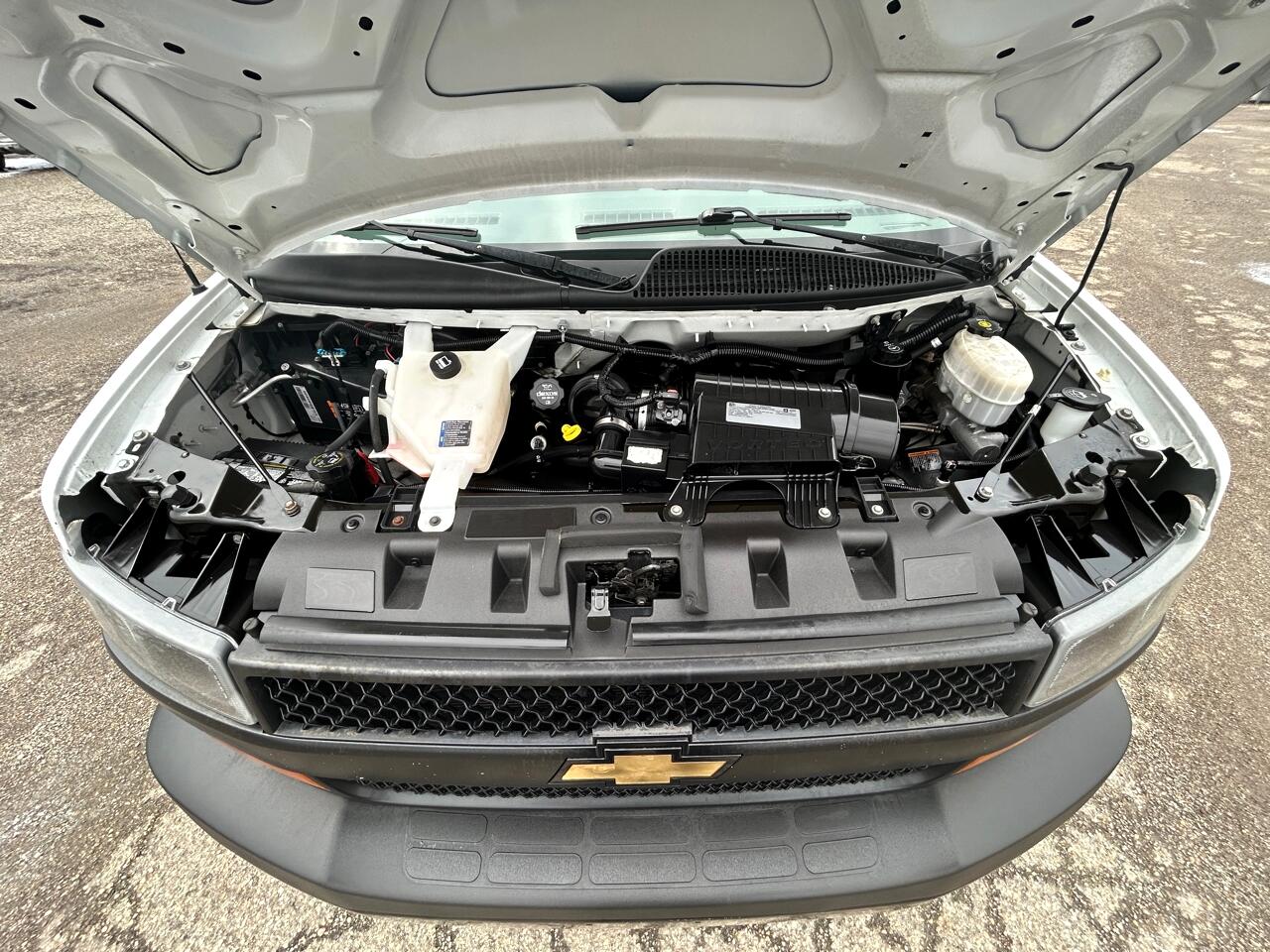 Chevrolet Express Cargo Van RWD 2500 135" 2019