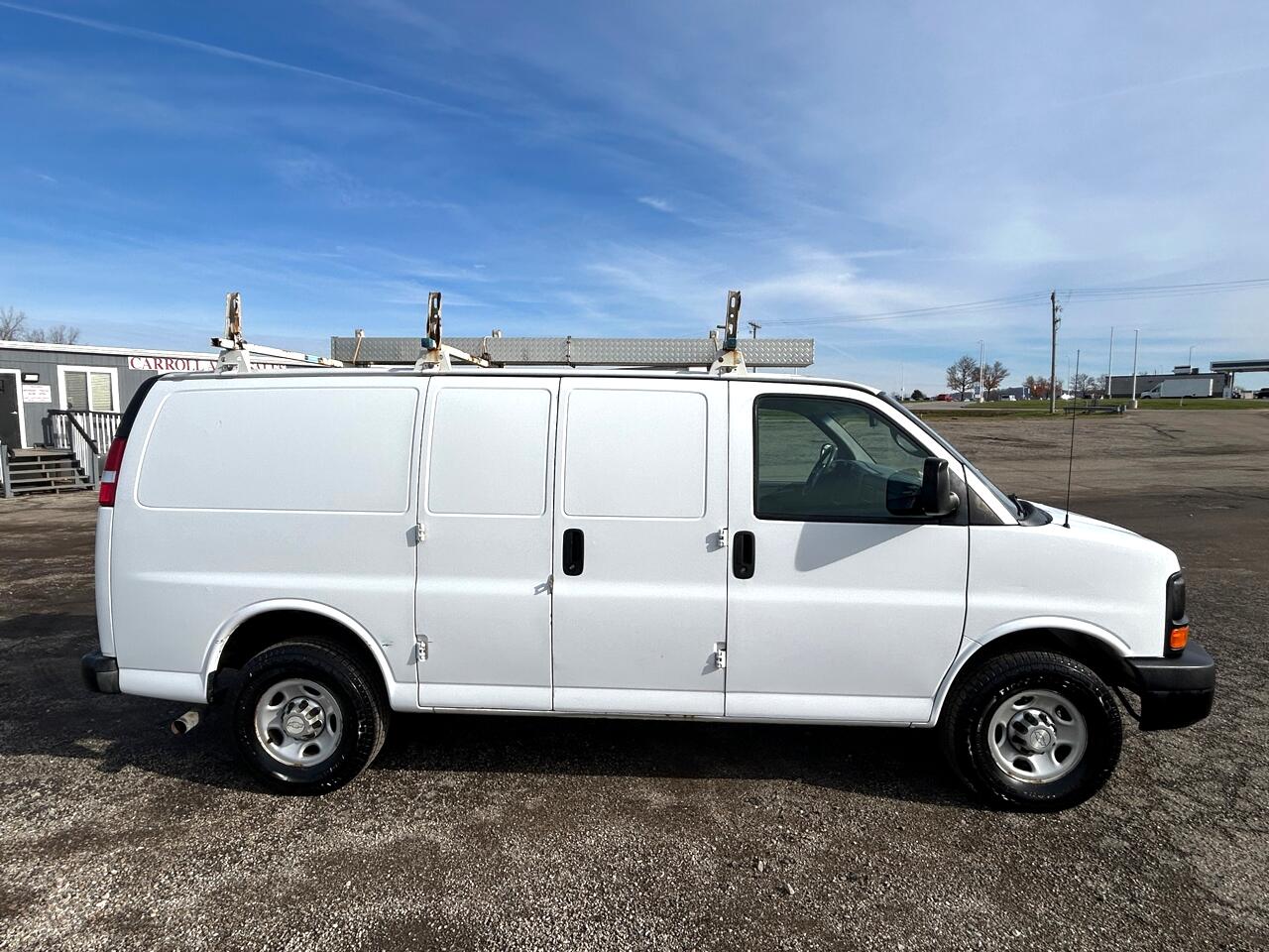 Chevrolet Express Cargo Van RWD 2500 135" 2015