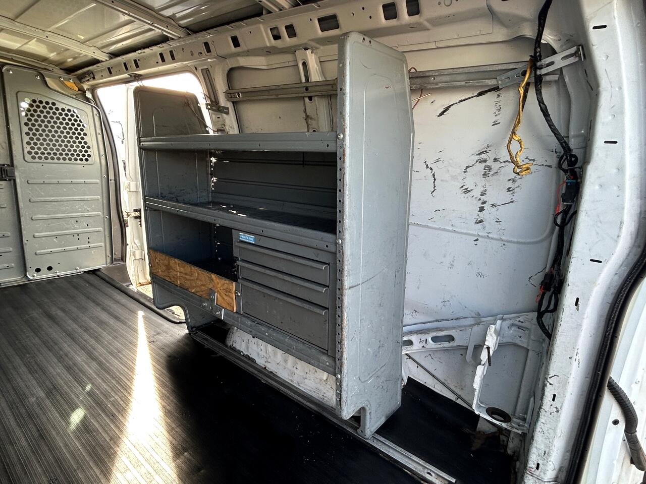 Chevrolet Express Cargo Van RWD 2500 135" 2015