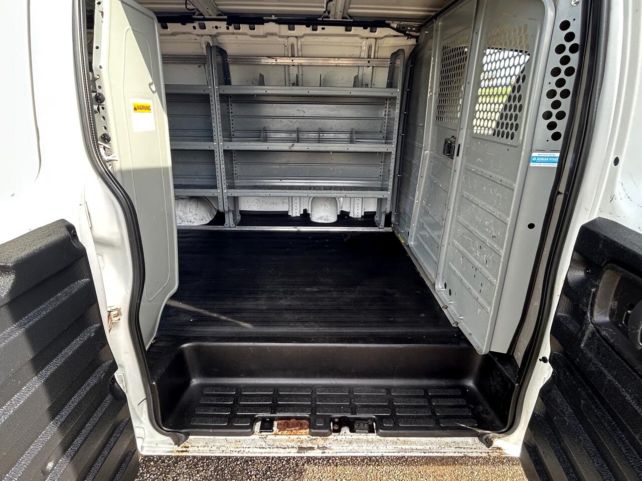 Chevrolet Express Cargo Van RWD 2500 135" 2015