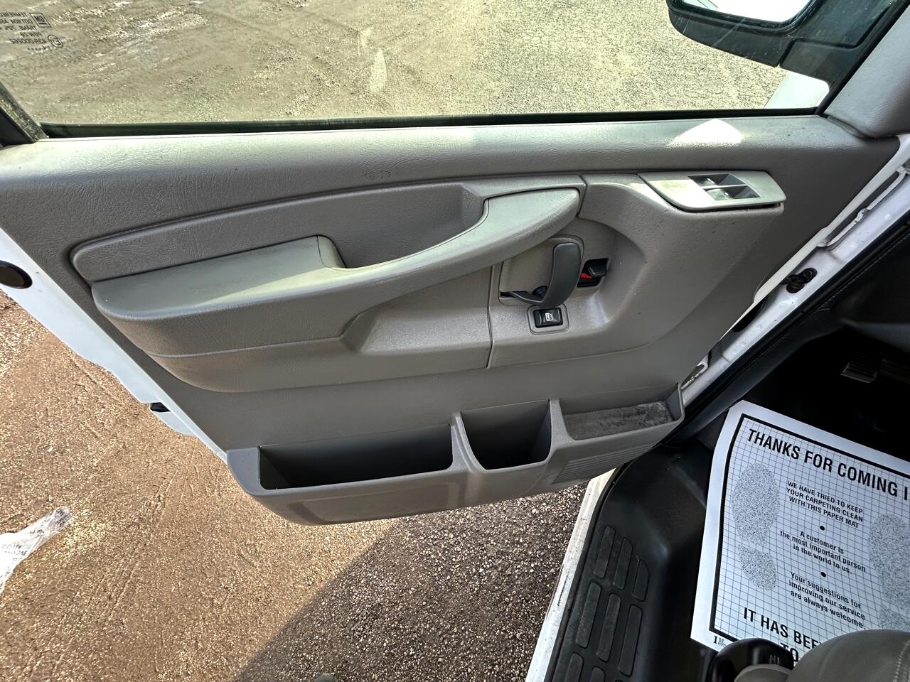 Chevrolet Express Cargo Van RWD 2500 135" 2015