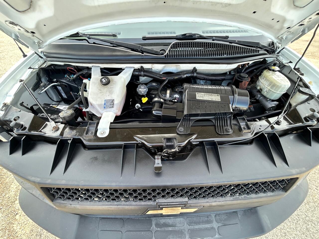 Chevrolet Express Cargo Van RWD 2500 135" 2015