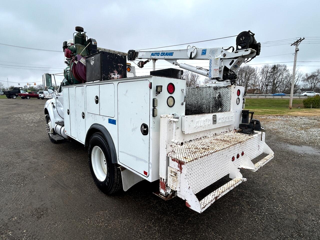 Ford Super Duty F-750 Straight Frame Reg Cab XLT 2015