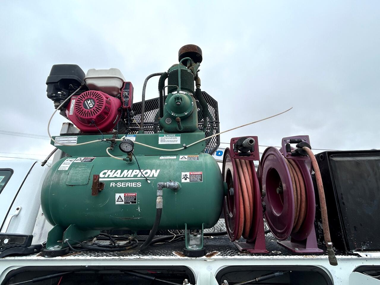 Ford Super Duty F-750 Straight Frame Reg Cab XLT 2015