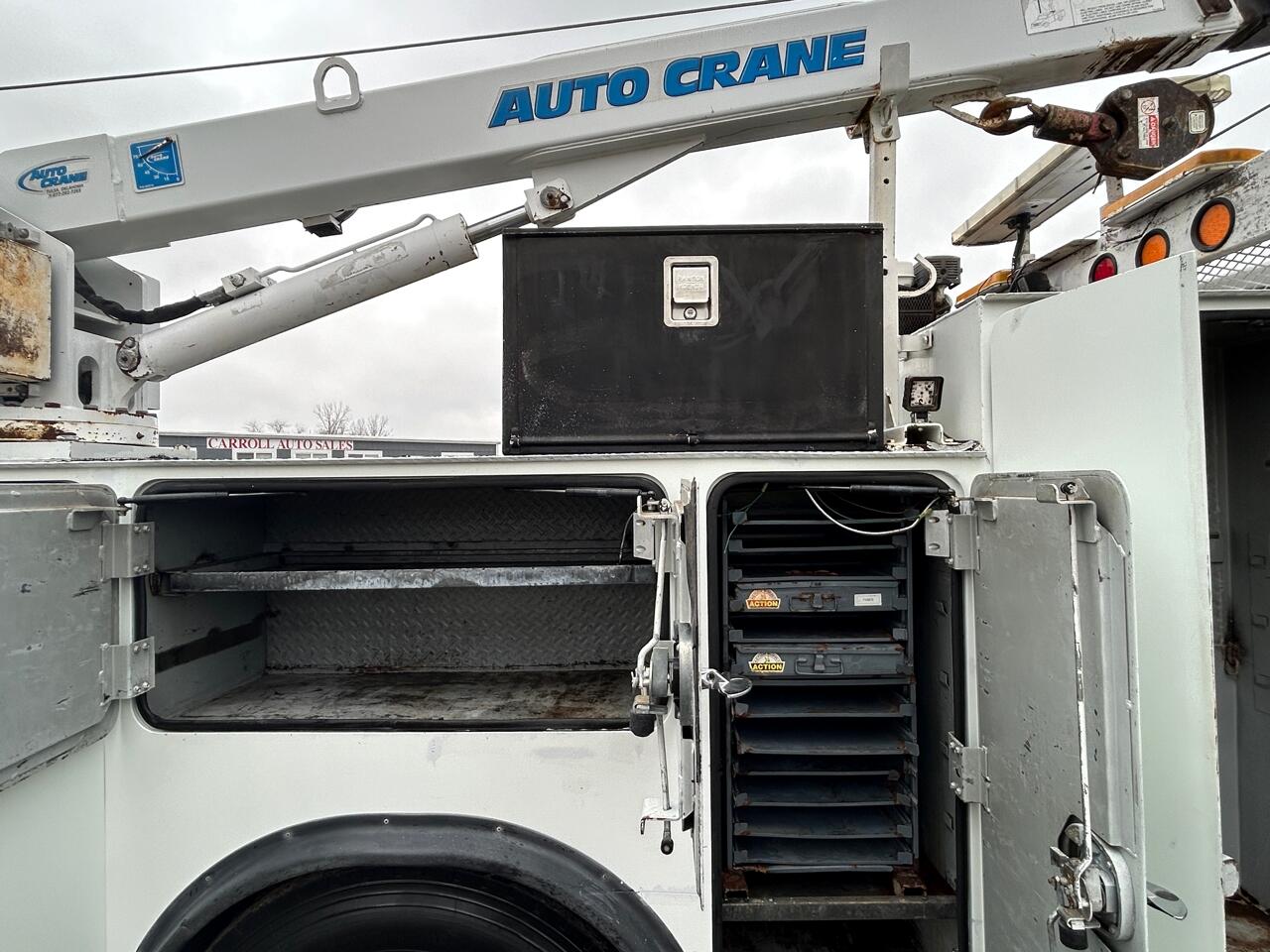 Ford Super Duty F-750 Straight Frame Reg Cab XLT 2015