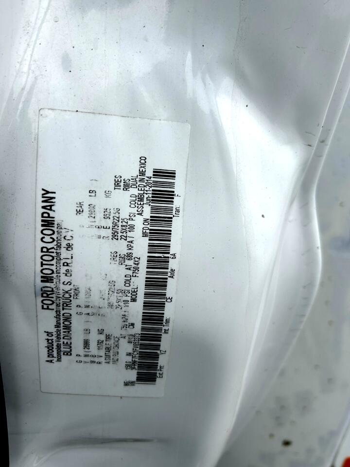 Ford Super Duty F-750 Straight Frame Reg Cab XLT 2015