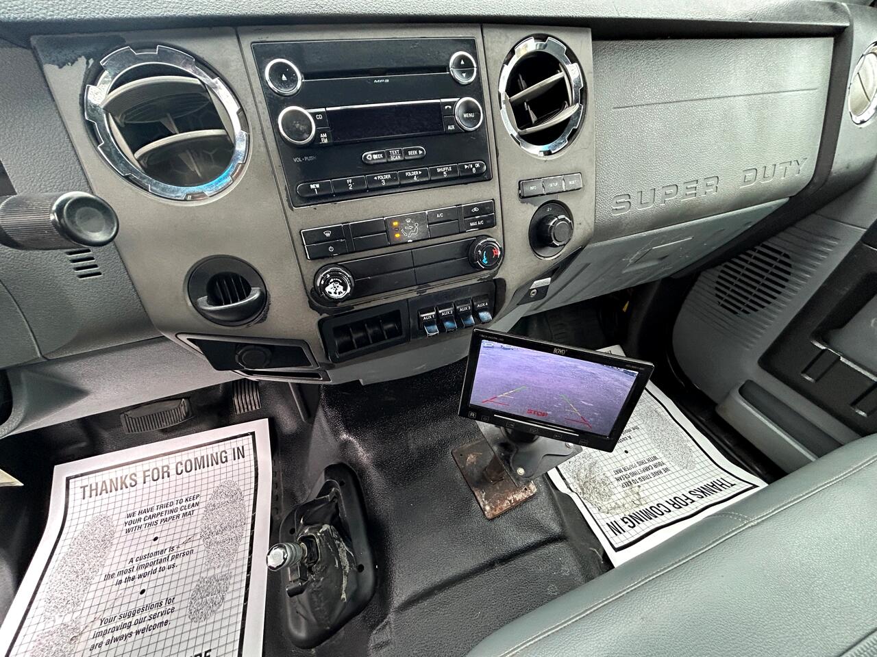 Ford Super Duty F-750 Straight Frame Reg Cab XLT 2015