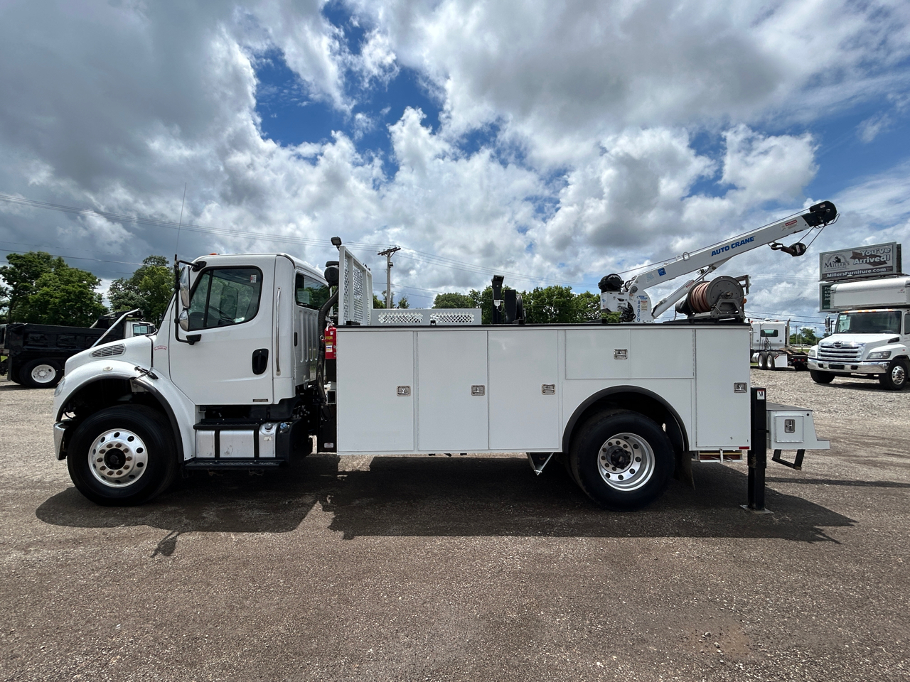 Freightliner M2  2017