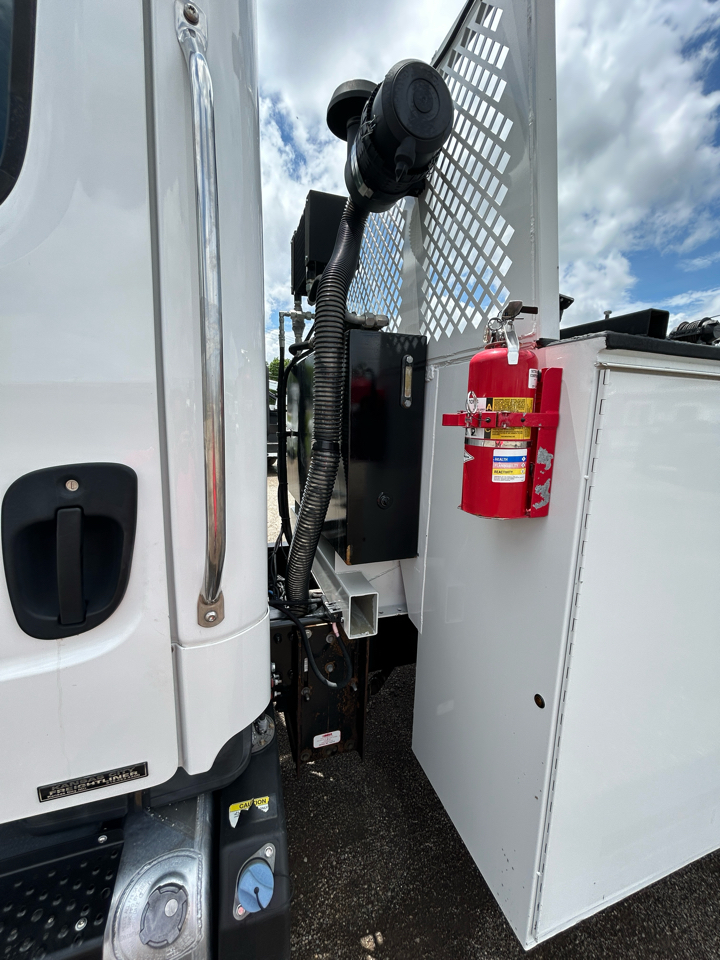 Freightliner M2  2017