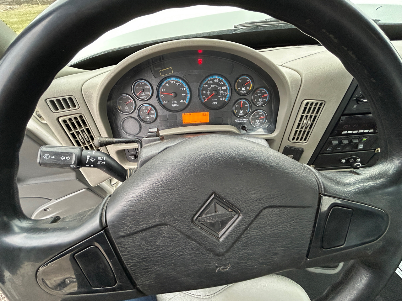 International 7400  2019