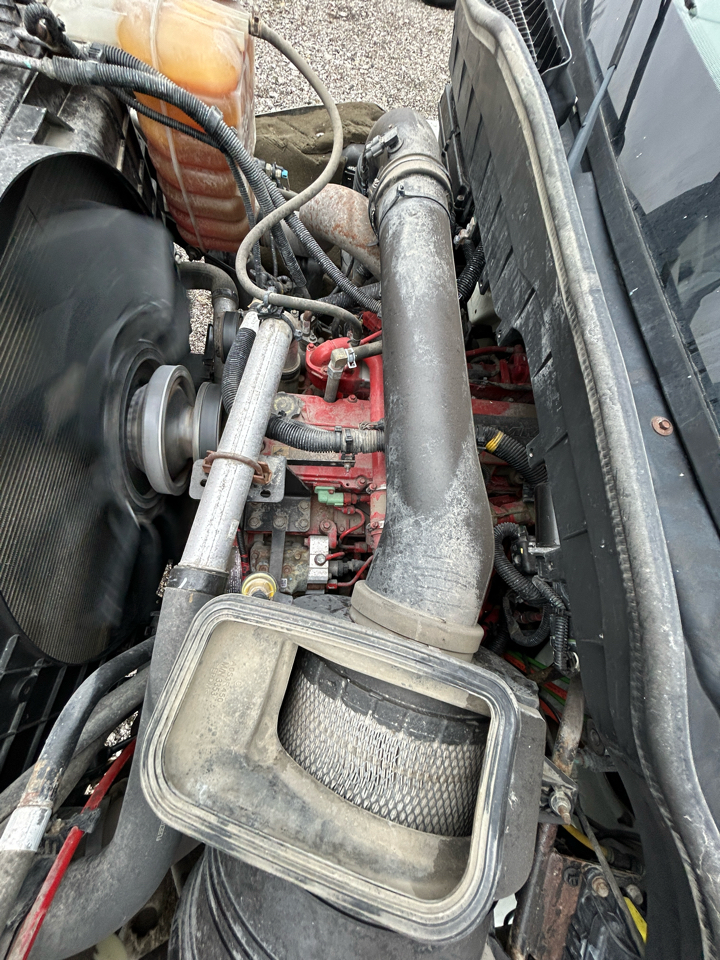 International 7400  2019