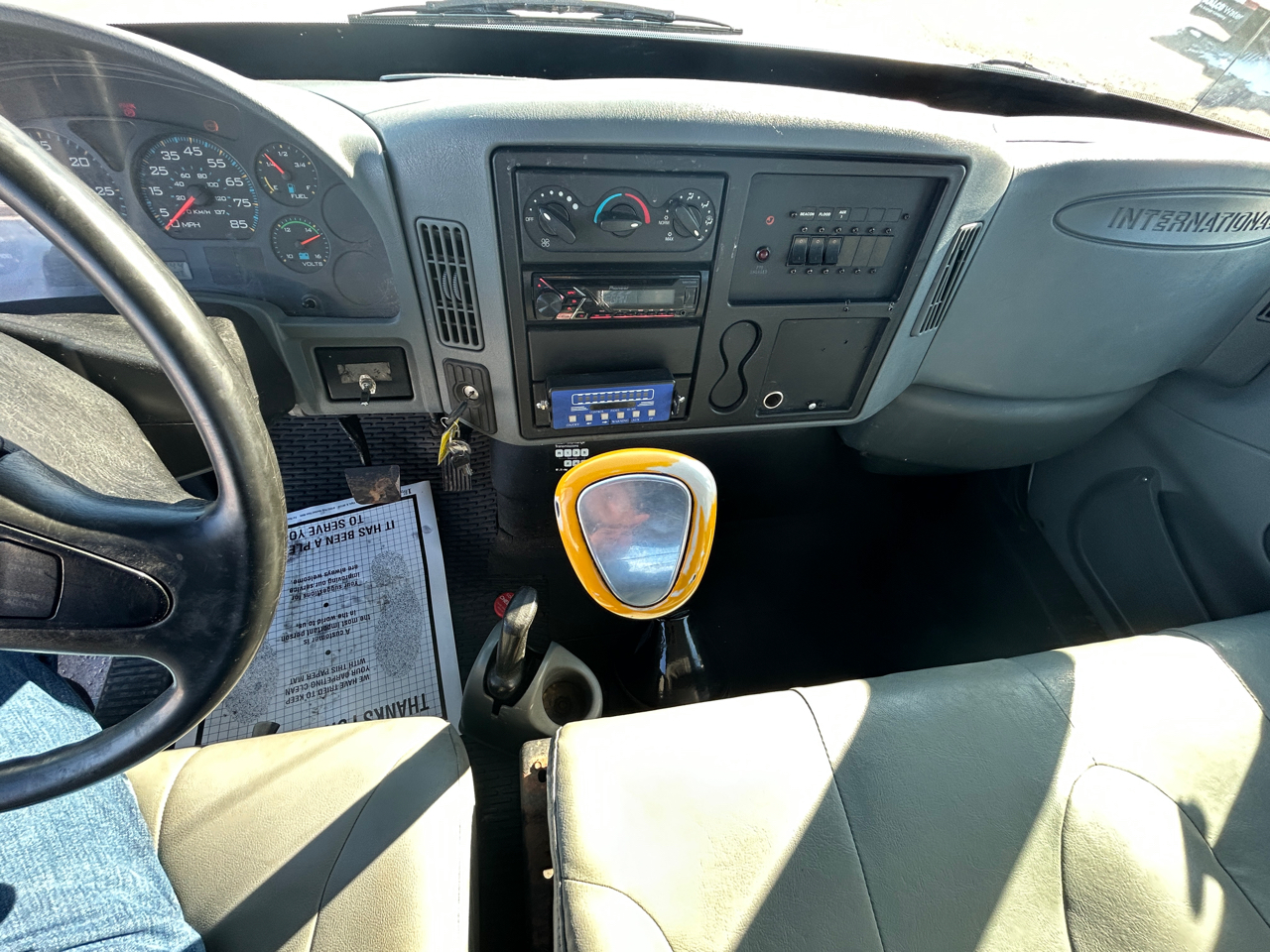 International 4300  2002