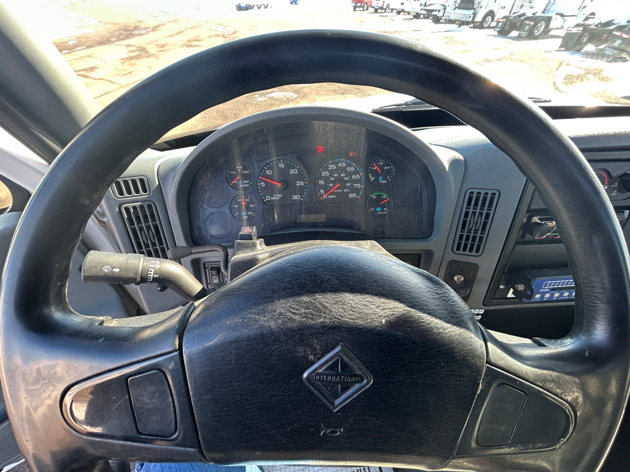 International 4300  2002