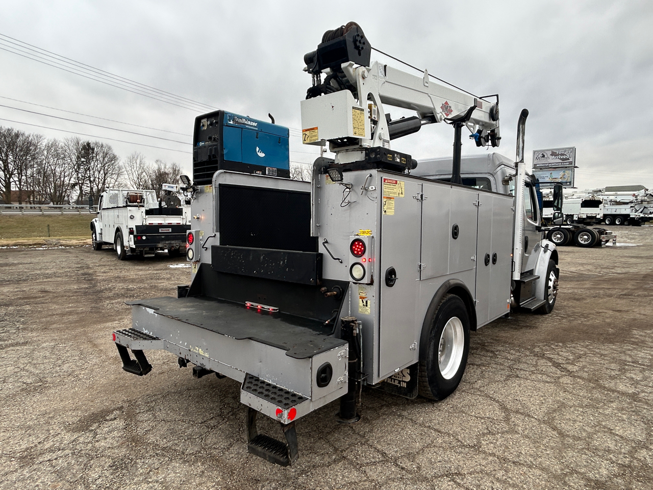 Freightliner M2 106  2017