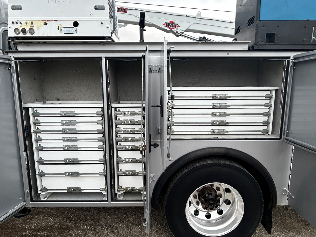 Freightliner M2 106  2017