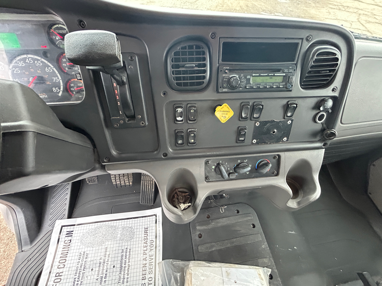 Freightliner M2 106  2017