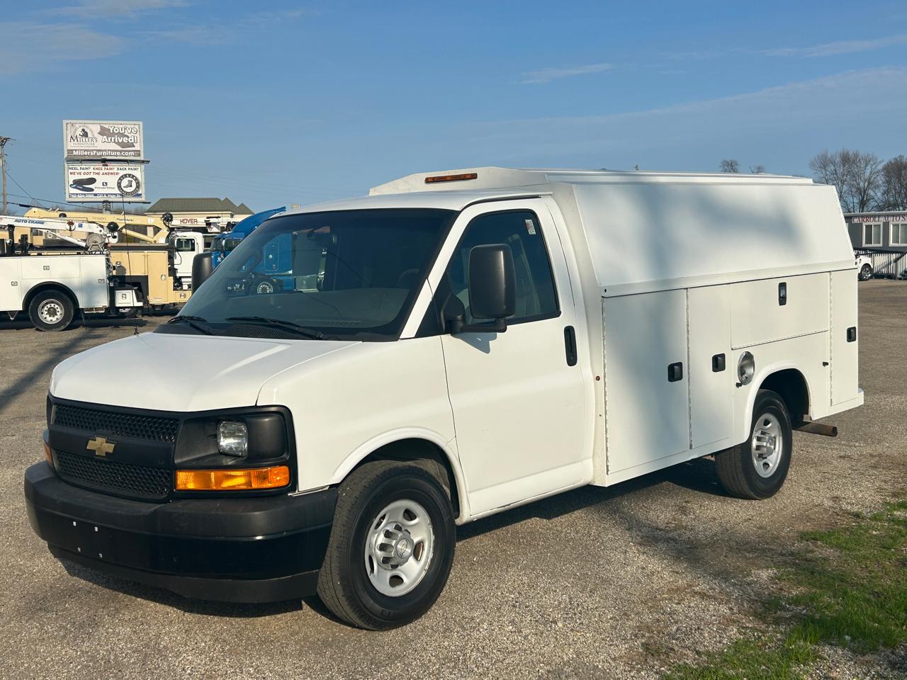 2017 Chevrolet Express Commercial Cutaway 3500 Van 139"