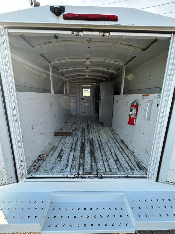 Chevrolet Express Commercial Cutaway 3500 Van 139" 2017