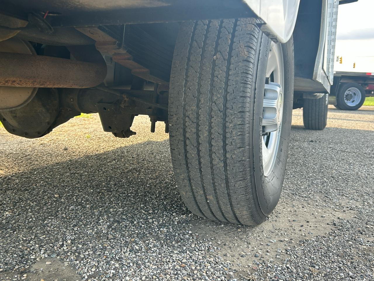 Chevrolet Express Commercial Cutaway 3500 Van 139" 2017