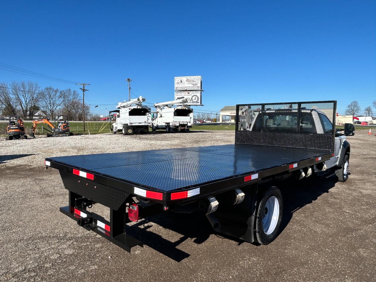 Ford Super Duty F-550 DRW XL 4WD Reg Cab 145" WB 60" CA 2021