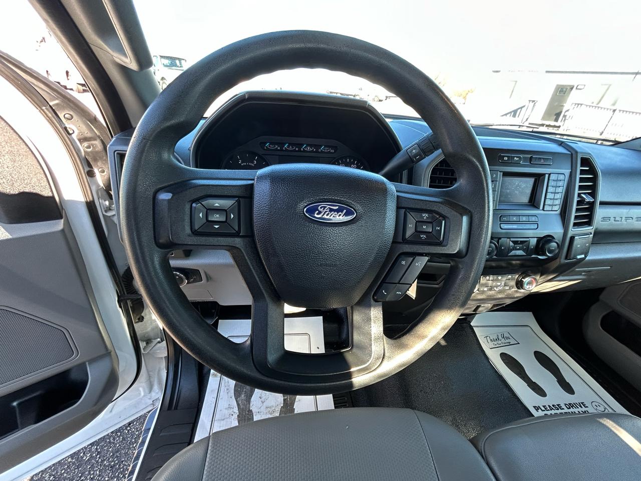 Ford Super Duty F-550 DRW XL 4WD Reg Cab 145" WB 60" CA 2021