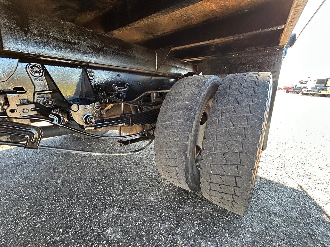 Ford Super Duty F-550 DRW XL 4WD Reg Cab 145" WB 60" CA 2021