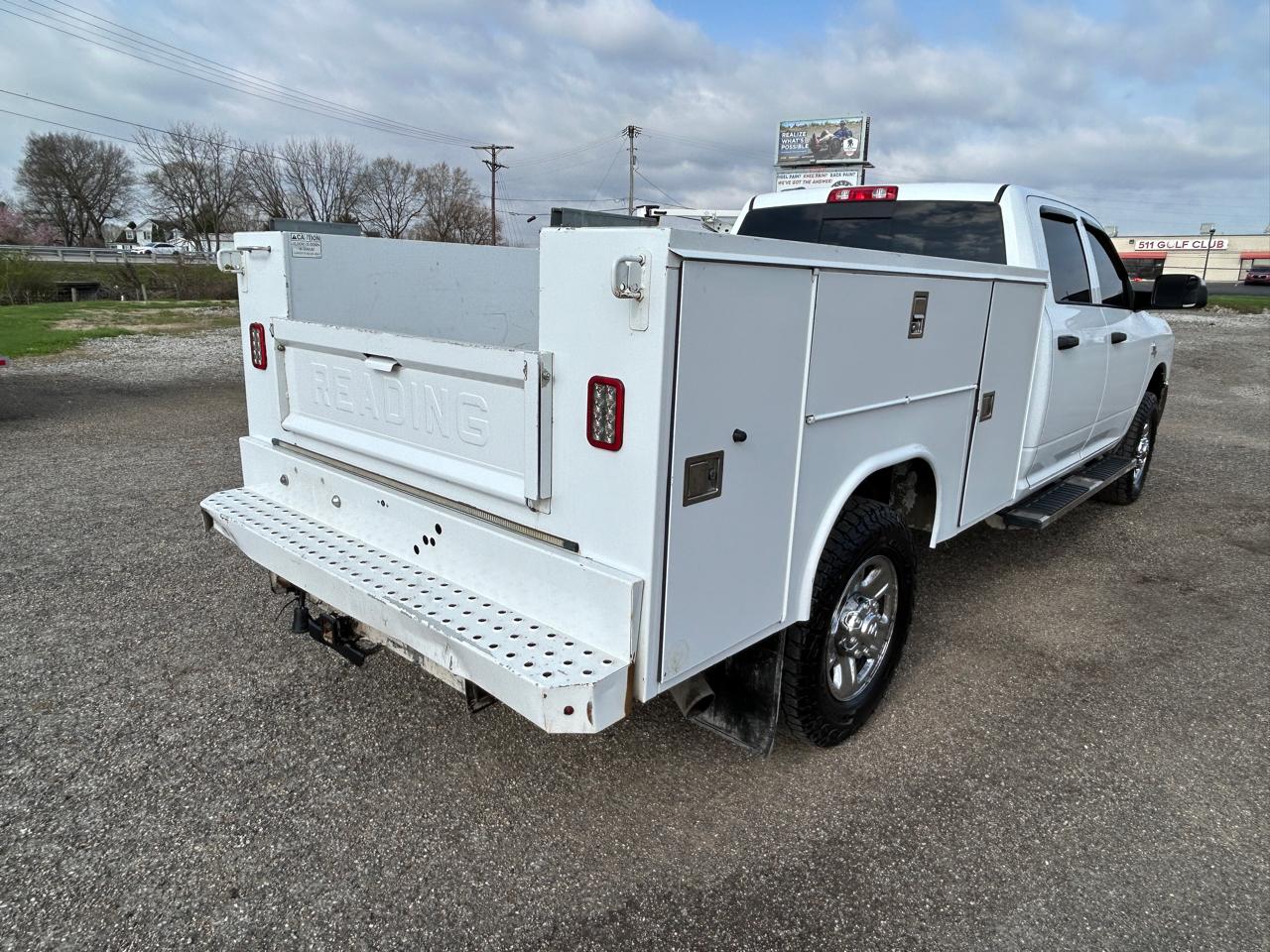 RAM 3500 Tradesman 4x4 Crew Cab 8' Box 2022