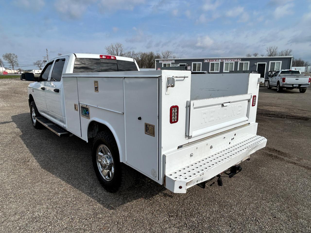 RAM 3500 Tradesman 4x4 Crew Cab 8' Box 2022