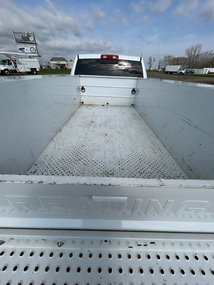 RAM 3500 Tradesman 4x4 Crew Cab 8' Box 2022