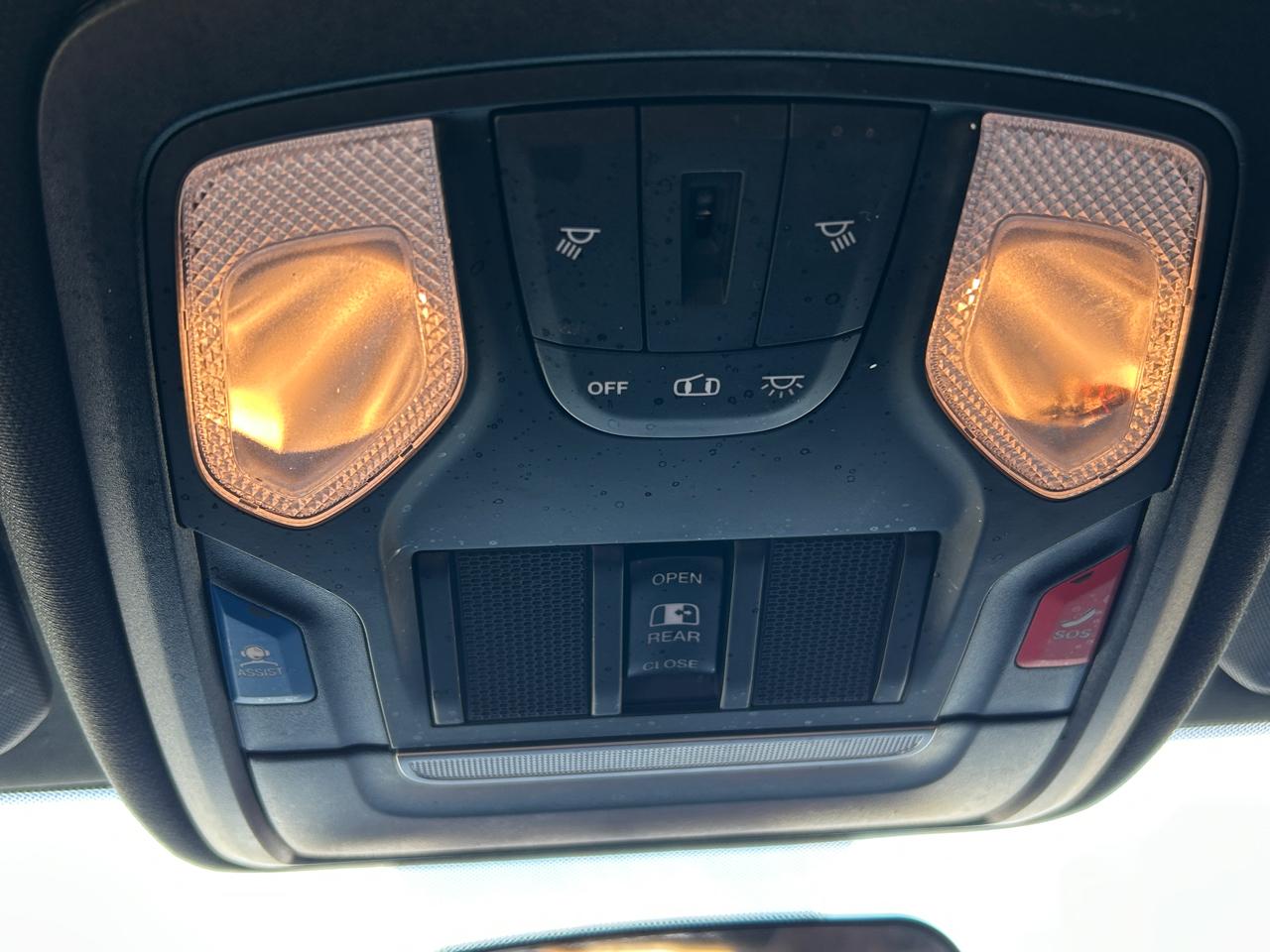 RAM 3500 Tradesman 4x4 Crew Cab 8' Box 2022