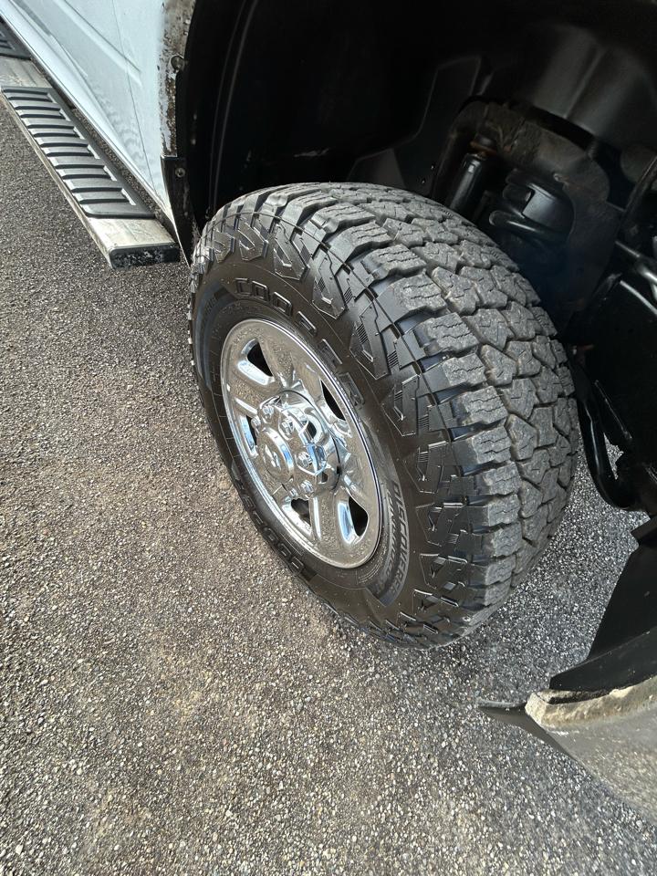 RAM 3500 Tradesman 4x4 Crew Cab 8' Box 2022