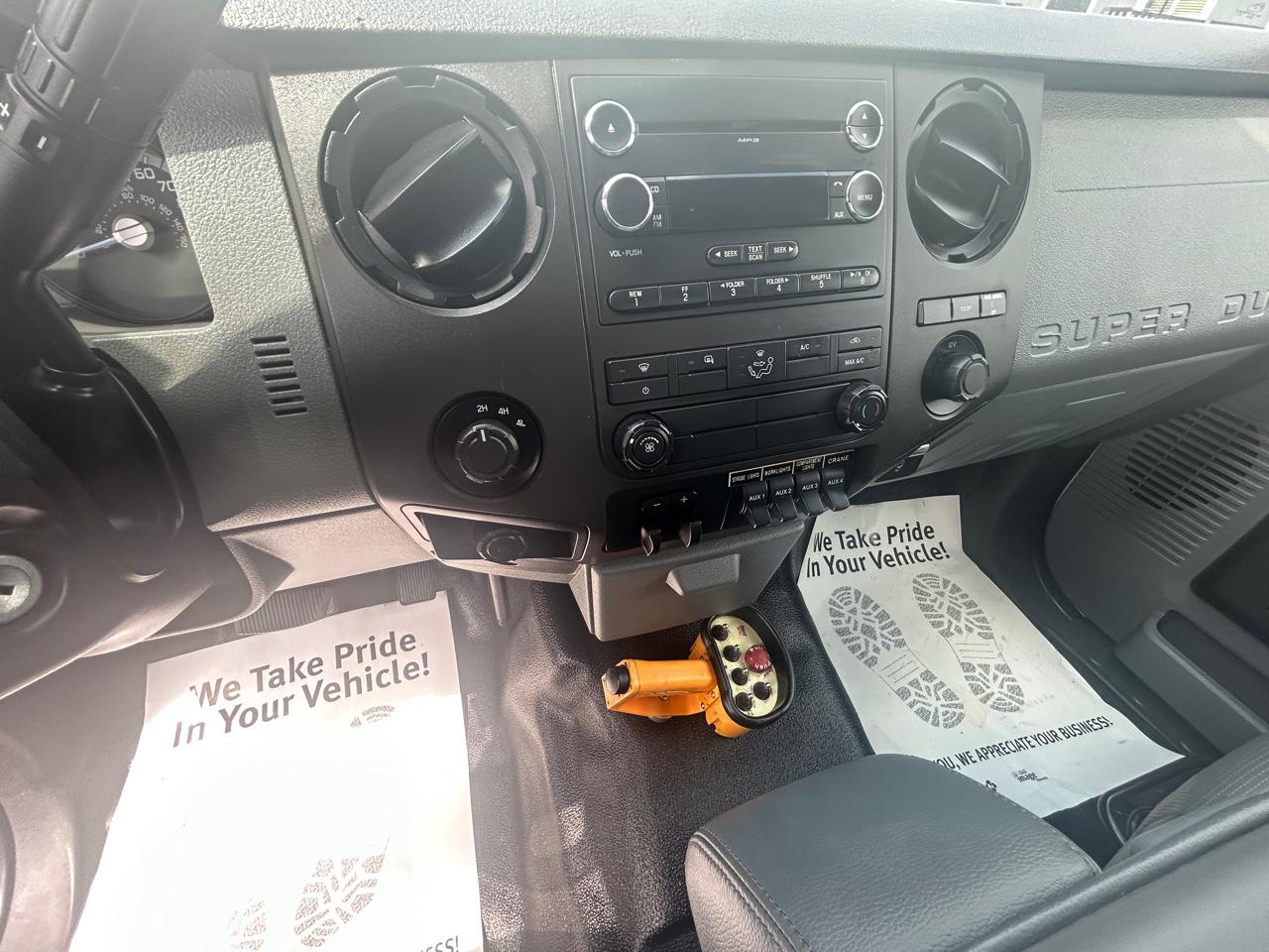 Ford Super Duty F-550 DRW 4WD Reg Cab 141" WB 60" CA XL 2016